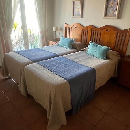Hotel Es Mercadal Luaran gambar