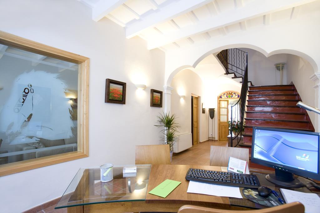 Hotel Es Mercadal Luaran gambar